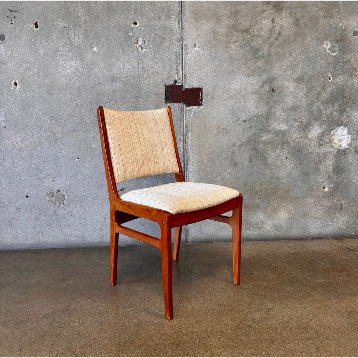 Vintage Teak D-Scan Chair