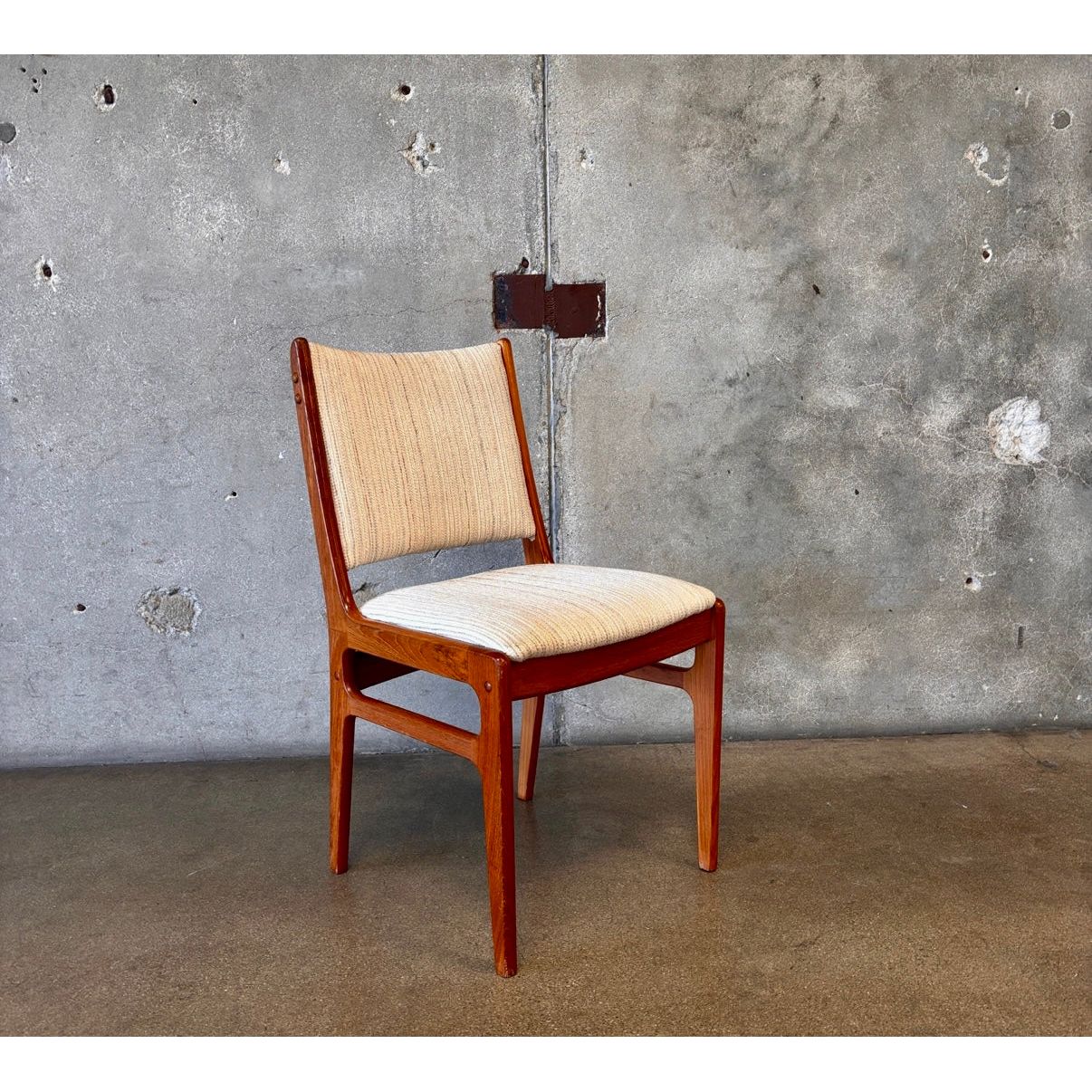 Vintage Teak D-Scan Chair