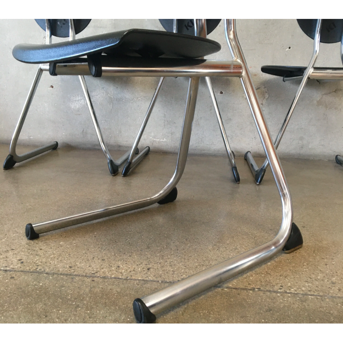 Ki Cantilever Chairs