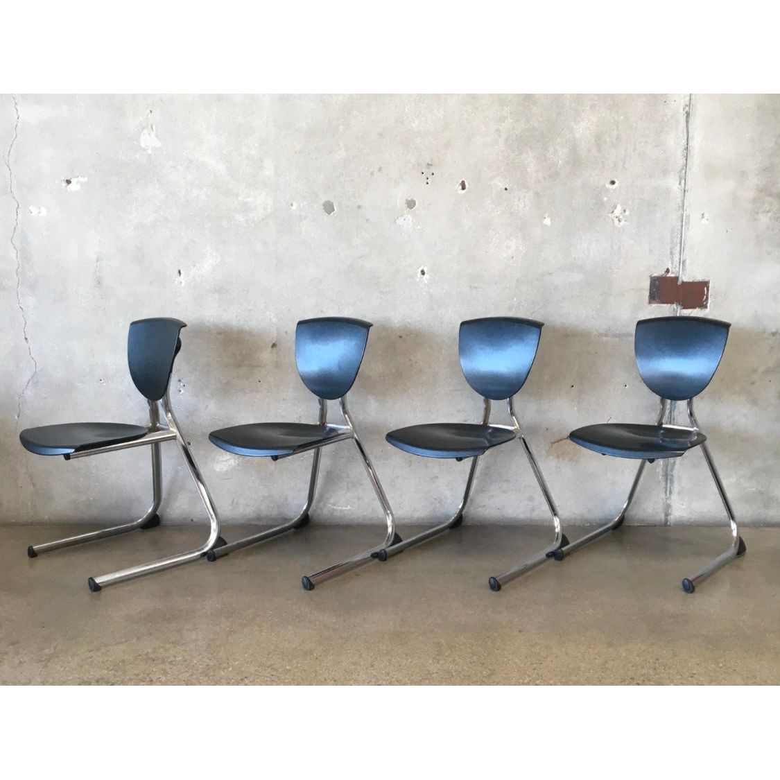 Ki Cantilever Chairs